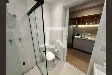 Banheiro de kitnet/studio à venda com 1 quarto, 50m² em Campo Belo, São Paulo