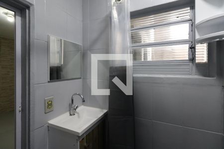 Banheiro de casa para alugar com 1 quarto, 20m² em Centro, Diadema