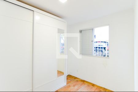 Quarto 2  de apartamento para alugar com 2 quartos, 48m² em Jardim Ansalca, Guarulhos