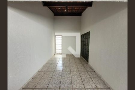 Sala de casa para alugar com 3 quartos, 300m² em Santa Mônica, Uberlândia