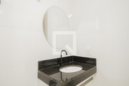 Banheiro de apartamento para alugar com 1 quarto, 34m² em Vila Esperança, São Paulo