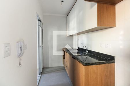 Cozinha de kitnet/studio para alugar com 1 quarto, 27m² em Vila Antonina, São Paulo