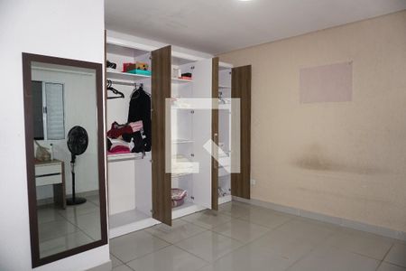 Suíte de casa para alugar com 2 quartos, 80m² em Jardim São Bento, Embu das Artes