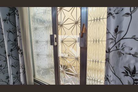 Sala de casa à venda com 3 quartos, 200m² em Irajá, Rio de Janeiro