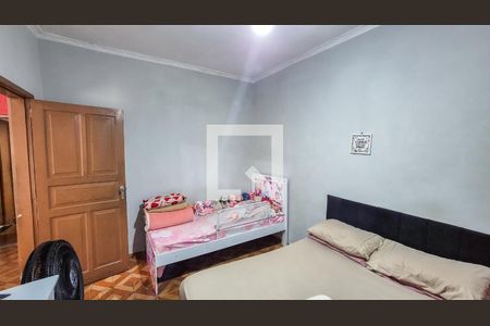 Quarto 1 de casa à venda com 3 quartos, 200m² em Irajá, Rio de Janeiro