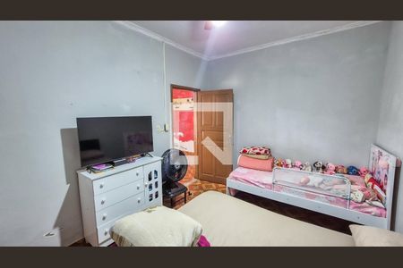 Quarto 1 de casa à venda com 3 quartos, 200m² em Irajá, Rio de Janeiro