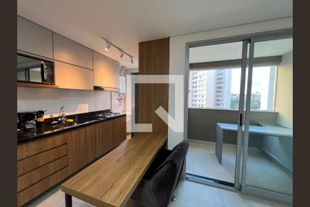 Cozinha de apartamento à venda com 1 quarto, 40m² em Barro Preto, Belo Horizonte