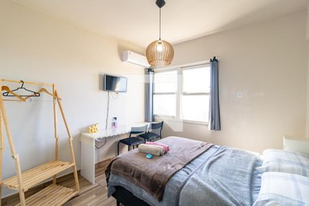 Quarto de kitnet/studio à venda com 1 quarto, 17m² em Centro Histórico, Porto Alegre