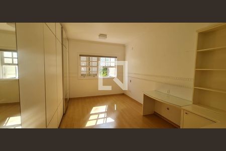 Quarto de casa à venda com 4 quartos, 365m² em Loteamento Alphaville Campinas, Campinas