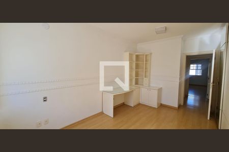 Quarto de casa à venda com 4 quartos, 365m² em Loteamento Alphaville Campinas, Campinas