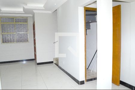 Sala de casa para alugar com 2 quartos, 68m² em Nazare, Belo Horizonte