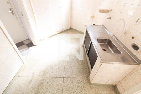 Cozinha de apartamento para alugar com 1 quarto, 60m² em Taquaral, Campinas