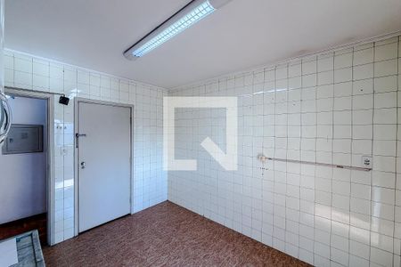 Cozinha de apartamento à venda com 2 quartos, 90m² em Vila Monumento, São Paulo