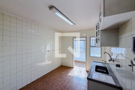 Cozinha de apartamento à venda com 2 quartos, 90m² em Vila Monumento, São Paulo
