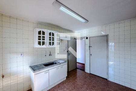 Cozinha de apartamento à venda com 2 quartos, 90m² em Vila Monumento, São Paulo