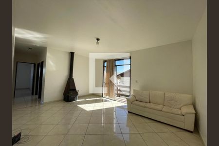Apartamento para alugar com 2 quartos, 75m² em Ouro Branco, Novo Hamburgo