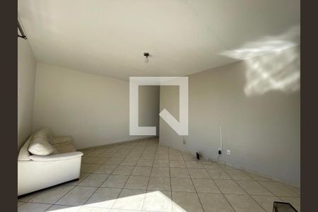 Apartamento para alugar com 2 quartos, 75m² em Ouro Branco, Novo Hamburgo