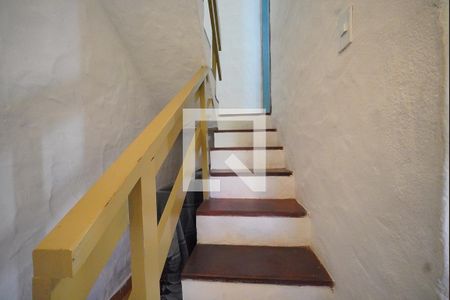 Escada de Acesso a Cobertura de apartamento para alugar com 2 quartos, 185m² em Canasvieiras, Florianópolis
