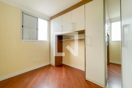 Quarto 1 de apartamento para alugar com 2 quartos, 53m² em Jardim Roberto, Osasco