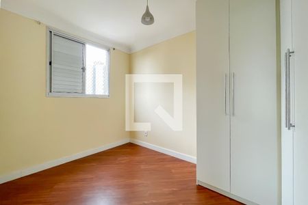 Quarto 2 de apartamento para alugar com 2 quartos, 53m² em Jardim Roberto, Osasco