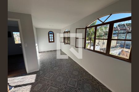 Sala/Cozinha de apartamento para alugar com 1 quarto, 30m² em Centro, Duque de Caxias