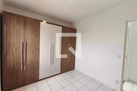 Quarto 2 de apartamento para alugar com 2 quartos, 54m² em Parque Residencial Vila União, Campinas