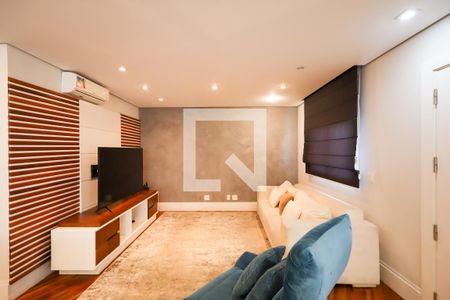 Sala de Tv de apartamento para alugar com 3 quartos, 205m² em Vila Sofia, São Paulo