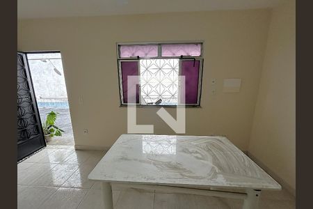 Casa para alugar com 2 quartos, 90m² em Quintino Bocaiúva, Rio de Janeiro