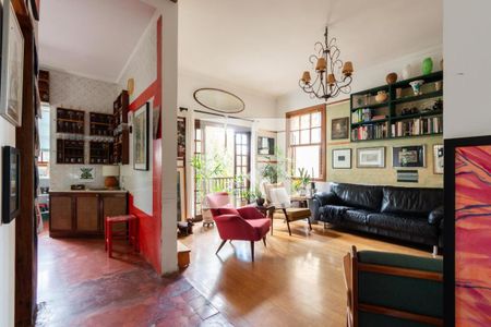 Casa à venda com 5 quartos, 400m² em Pacaembu, São Paulo