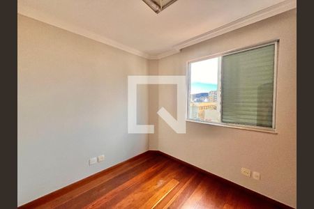 Apartamento à venda com 4 quartos, 125m² em Floresta, Belo Horizonte