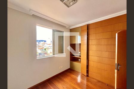Apartamento à venda com 4 quartos, 125m² em Floresta, Belo Horizonte