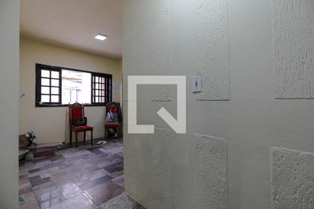 Entrada de casa para alugar com 3 quartos, 200m² em Conjunto Residencial do Bosque, Mogi das Cruzes