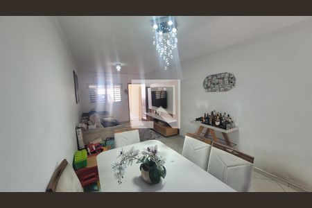 Sala de casa à venda com 3 quartos, 153m² em Vila Santa Virginia, São Paulo