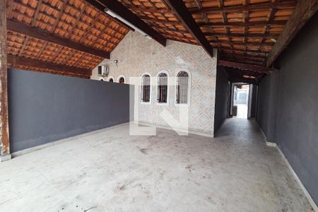Garagem de casa para alugar com 2 quartos, 86m² em Canto do Forte, Praia Grande