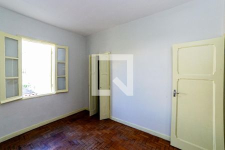 Suíte de casa para alugar com 4 quartos, 360m² em Santo Antônio, Belo Horizonte