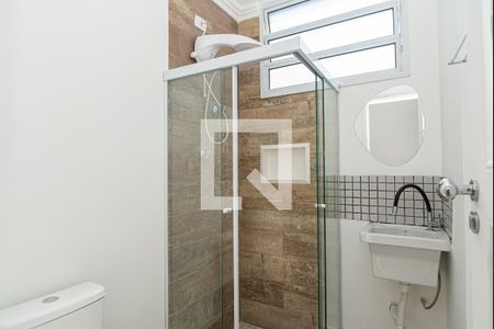 Banheiro de apartamento para alugar com 1 quarto, 28m² em Bela Vista, São Paulo