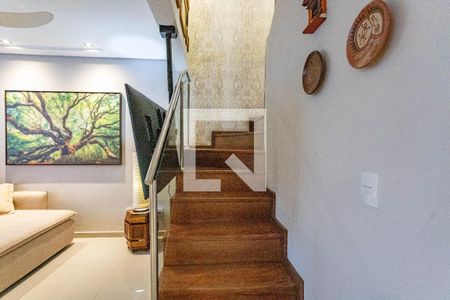Escada  de casa de condomínio à venda com 3 quartos, 101m² em Taboão, São Bernardo do Campo