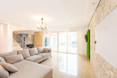 Casa para alugar com 3 quartos, 300m² em Fátima, Canoas