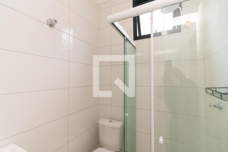 Banheiro de apartamento para alugar com 1 quarto, 35m² em Parque Sevilha, São Paulo