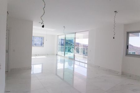 sala de apartamento à venda com 4 quartos, 242m² em Vale do Sereno, Nova Lima