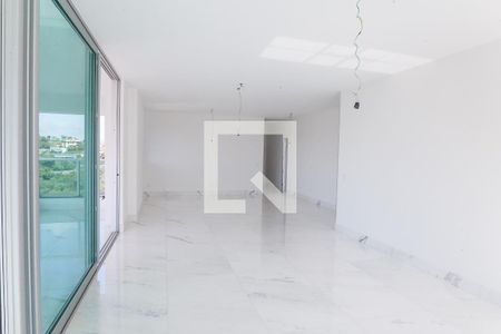 sala de apartamento à venda com 4 quartos, 242m² em Vale do Sereno, Nova Lima