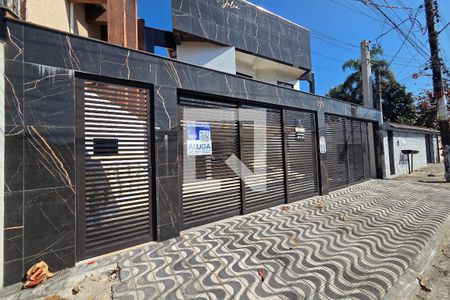 Fachada de casa de condomínio para alugar com 2 quartos, 72m² em Jardim Imperador, Praia Grande
