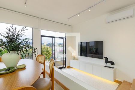 Sala de casa à venda com 4 quartos, 276m² em Chácara Inglesa, São Paulo