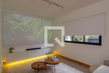 Sala de Cinema de casa à venda com 4 quartos, 276m² em Chácara Inglesa, São Paulo