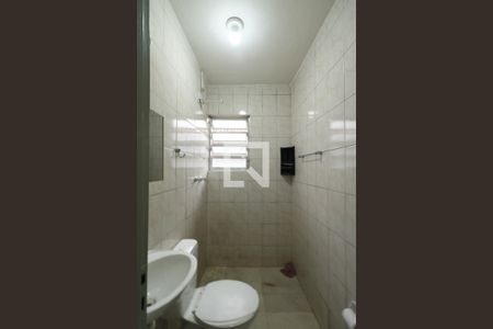 Banheiro de casa para alugar com 1 quarto, 40m² em Taboão, Diadema