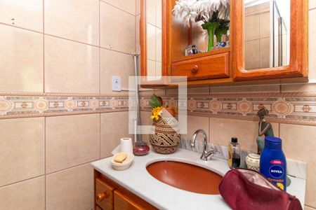 Banheiro de apartamento para alugar com 1 quarto, 44m² em Cristal, Porto Alegre