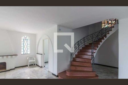 Sala de casa para alugar com 4 quartos, 472m² em Pacaembu, São Paulo