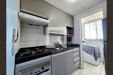 Cozinha de apartamento à venda com 3 quartos, 90m² em Jardim Guanabara, Belo Horizonte