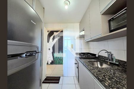 Cozinha de apartamento à venda com 3 quartos, 90m² em Jardim Guanabara, Belo Horizonte