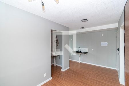 Sala de apartamento à venda com 2 quartos, 37m² em Bonsucesso, Rio de Janeiro